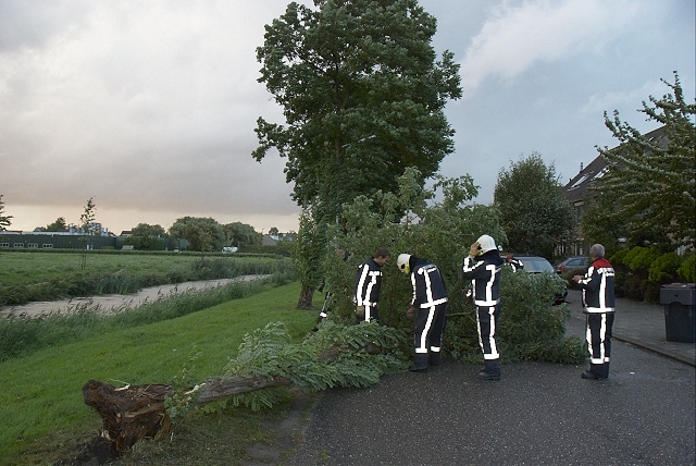 2010/199/GB 20100824a 004 Stormschade Fuchsiastraat.jpg